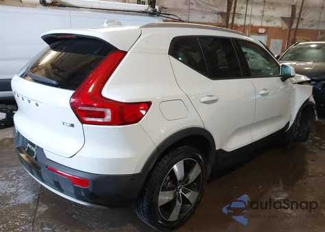 2019 Volvo Xc40 T5 Momentum/T5 R-Design from USA, damaged, VIN YV4162XZ6K2010524